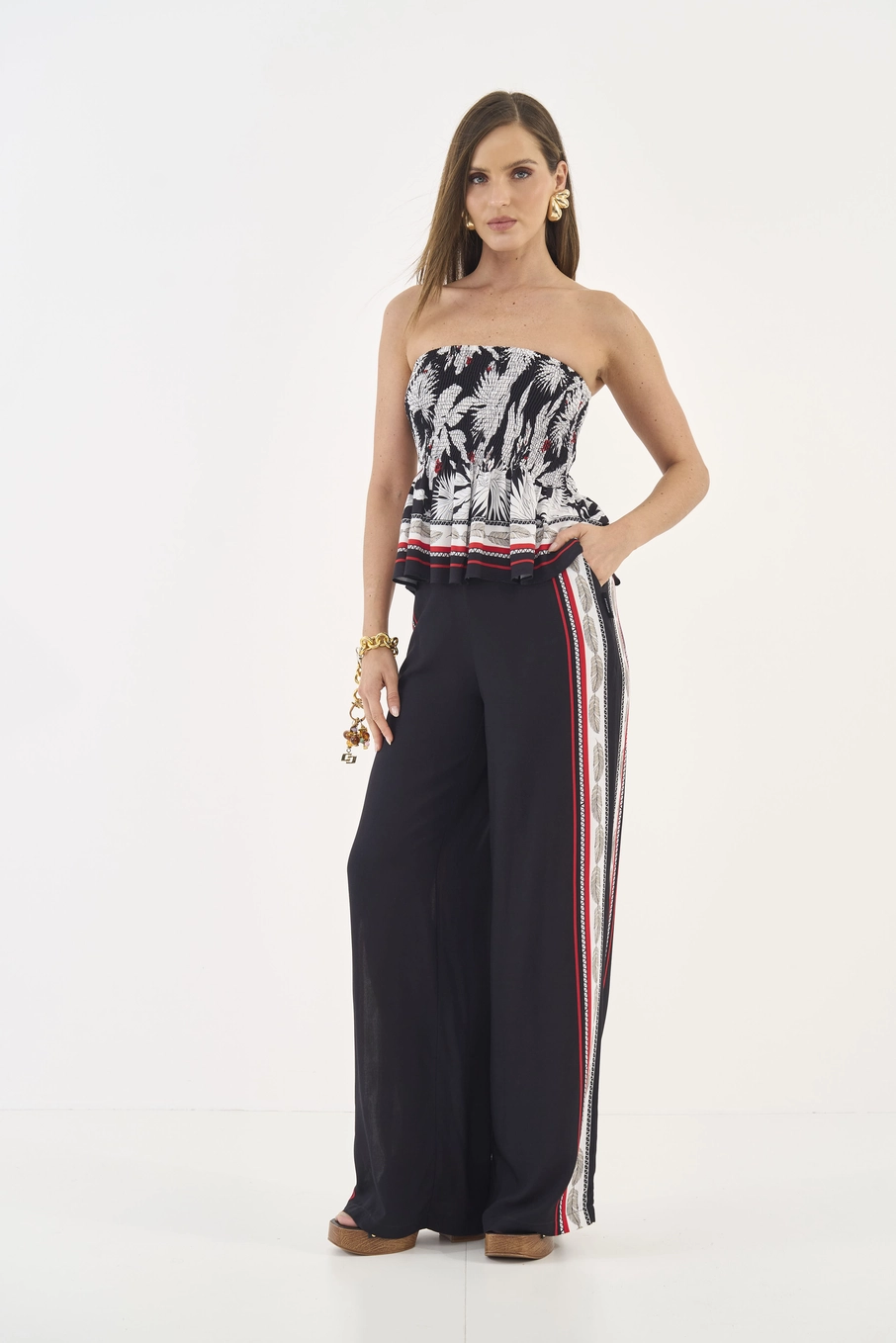 Calça Pantalona Com Estampa Lateral Preto