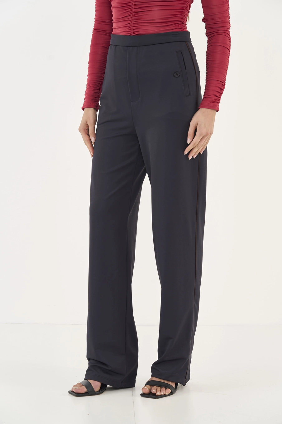 Calça Em Alfaiataria Reta Basic Preto