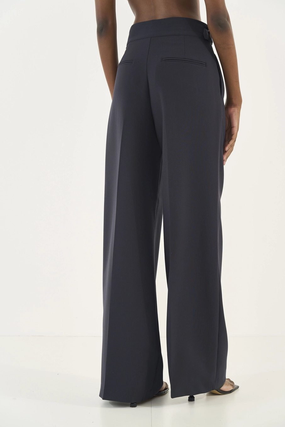 Calça Wide Leg Em Alfaiataria Preto