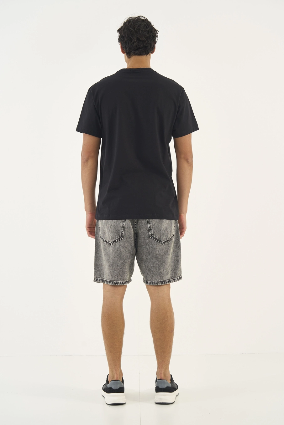 Bermuda Jeans Loose Indigo Preto