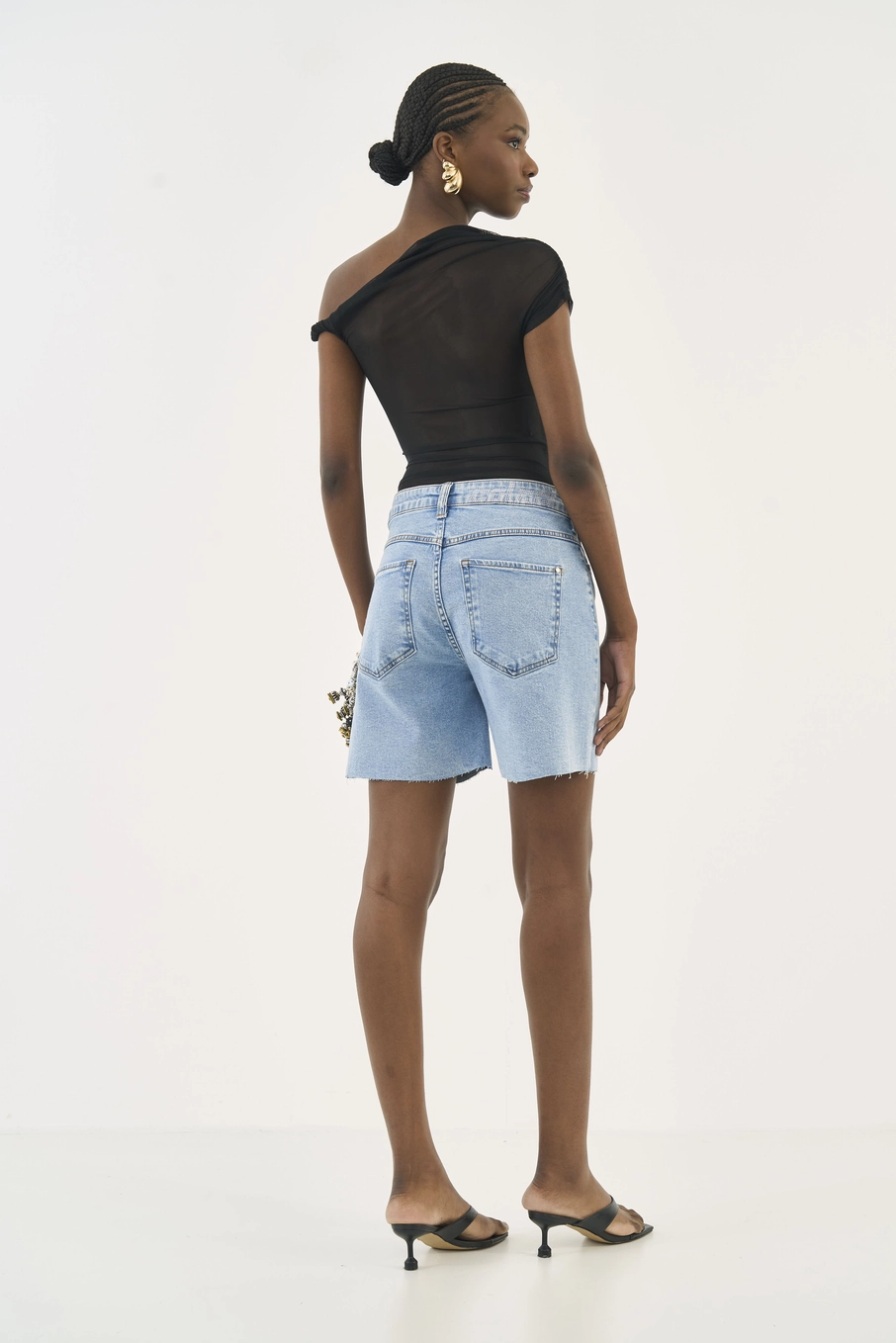 Bermuda Jeans Jade Com Barra A Fio Índigo