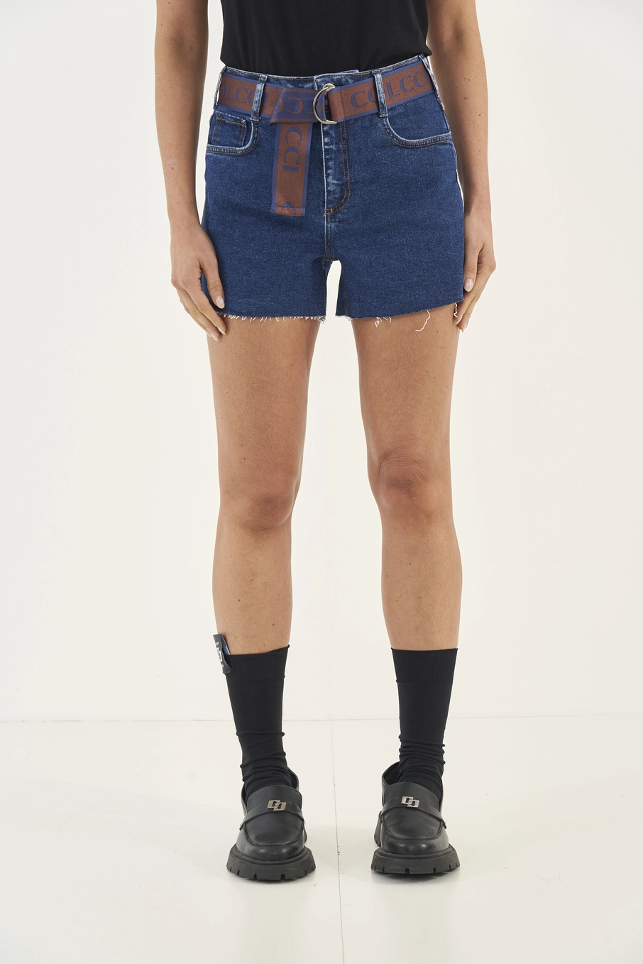 Short Jeans Com Cinto Barra A Fio Índigo