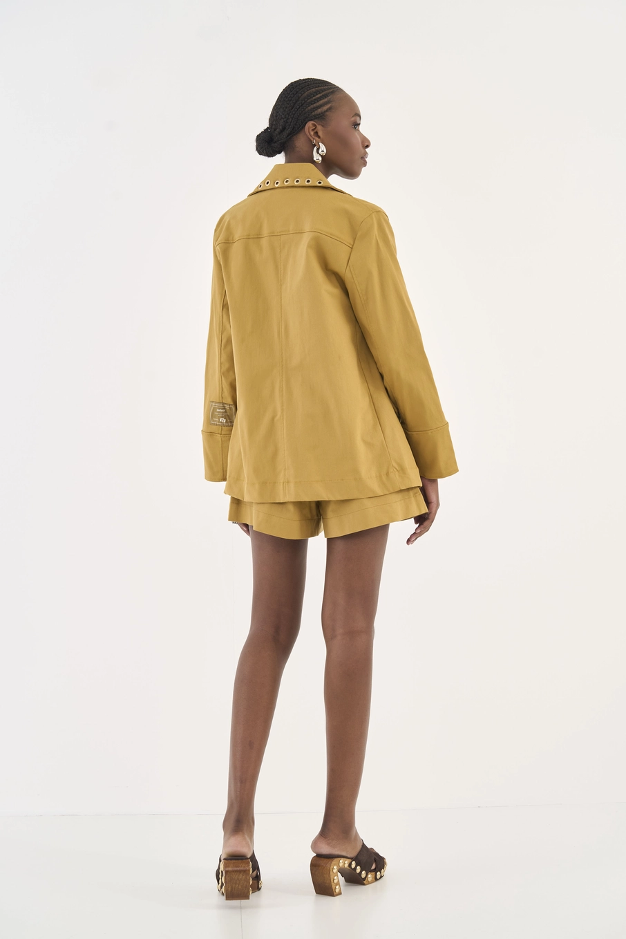 Short Comfy Em Sarja Joana Marrom Ebbela
