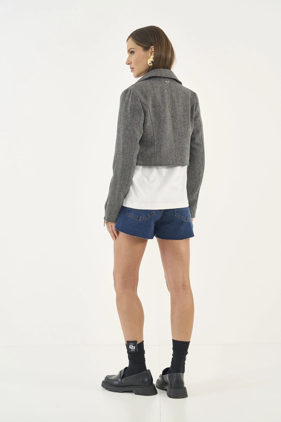 Short Jeans Justo Com Barra A Fio Índigo