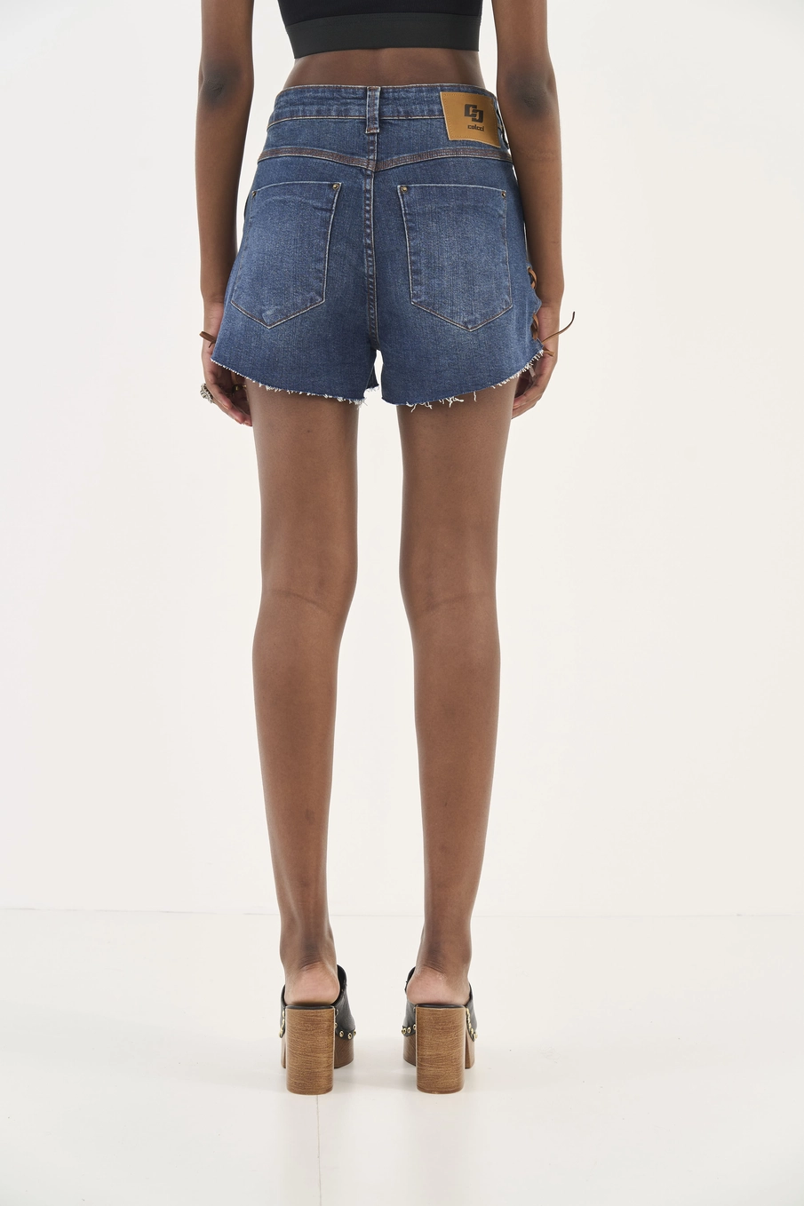 Short Jeans Jade Com Barra A Fio Índigo