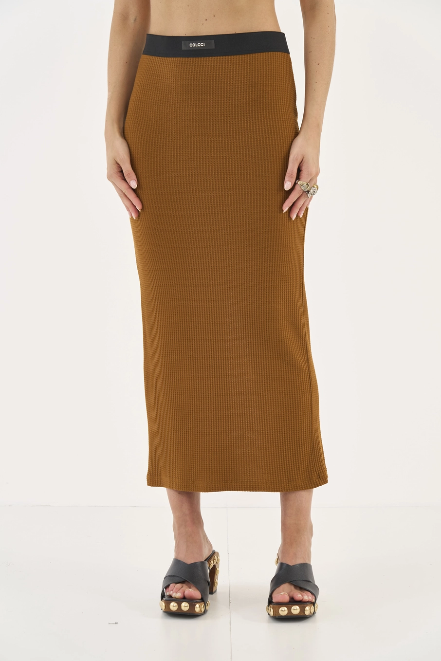 Saia Midi Slim Canelada Marrom