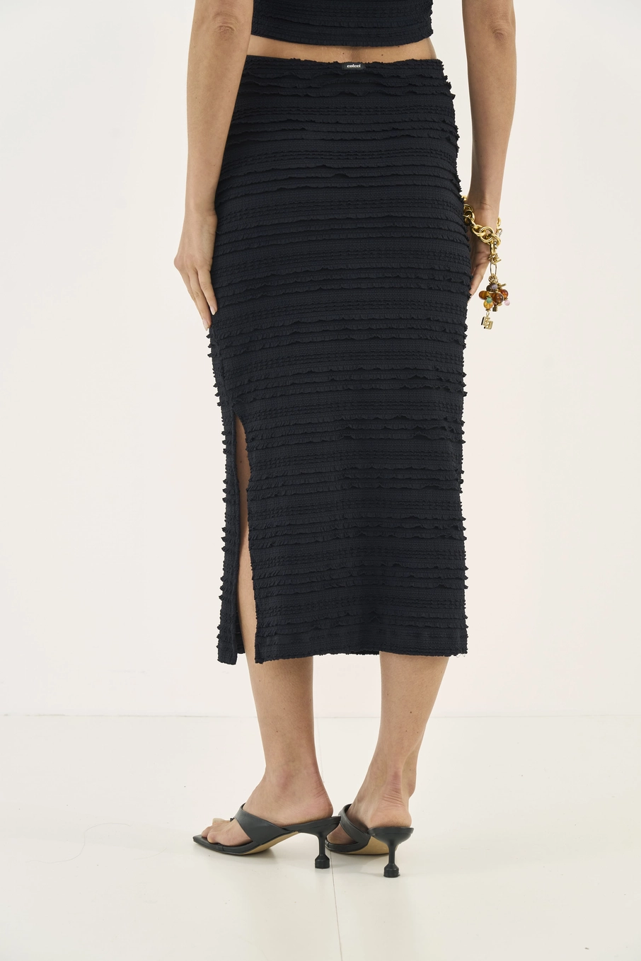 Saia Midi Justa Texturizada Preto