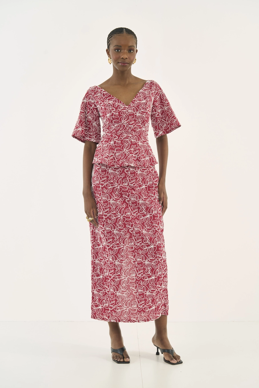 Saia Midi Com Bordado Estampados