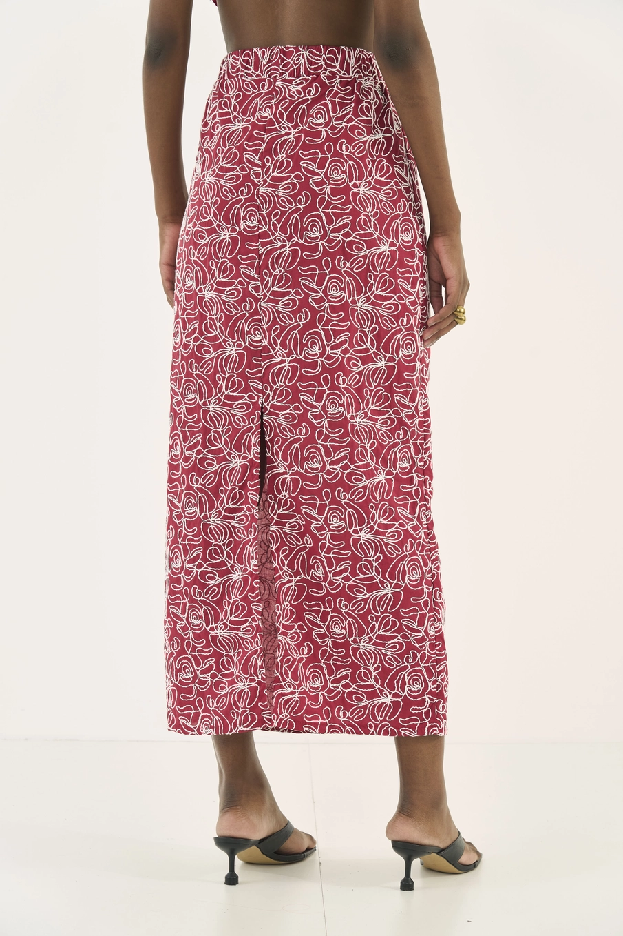 Saia Midi Com Bordado Estampados