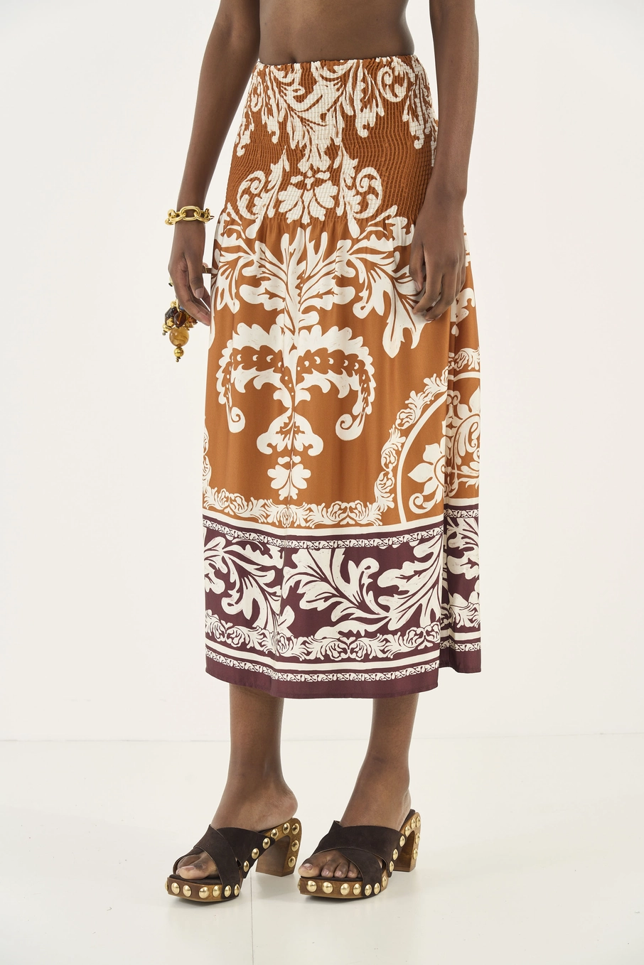 Saia Midi Estampada Com Lastex Estampados