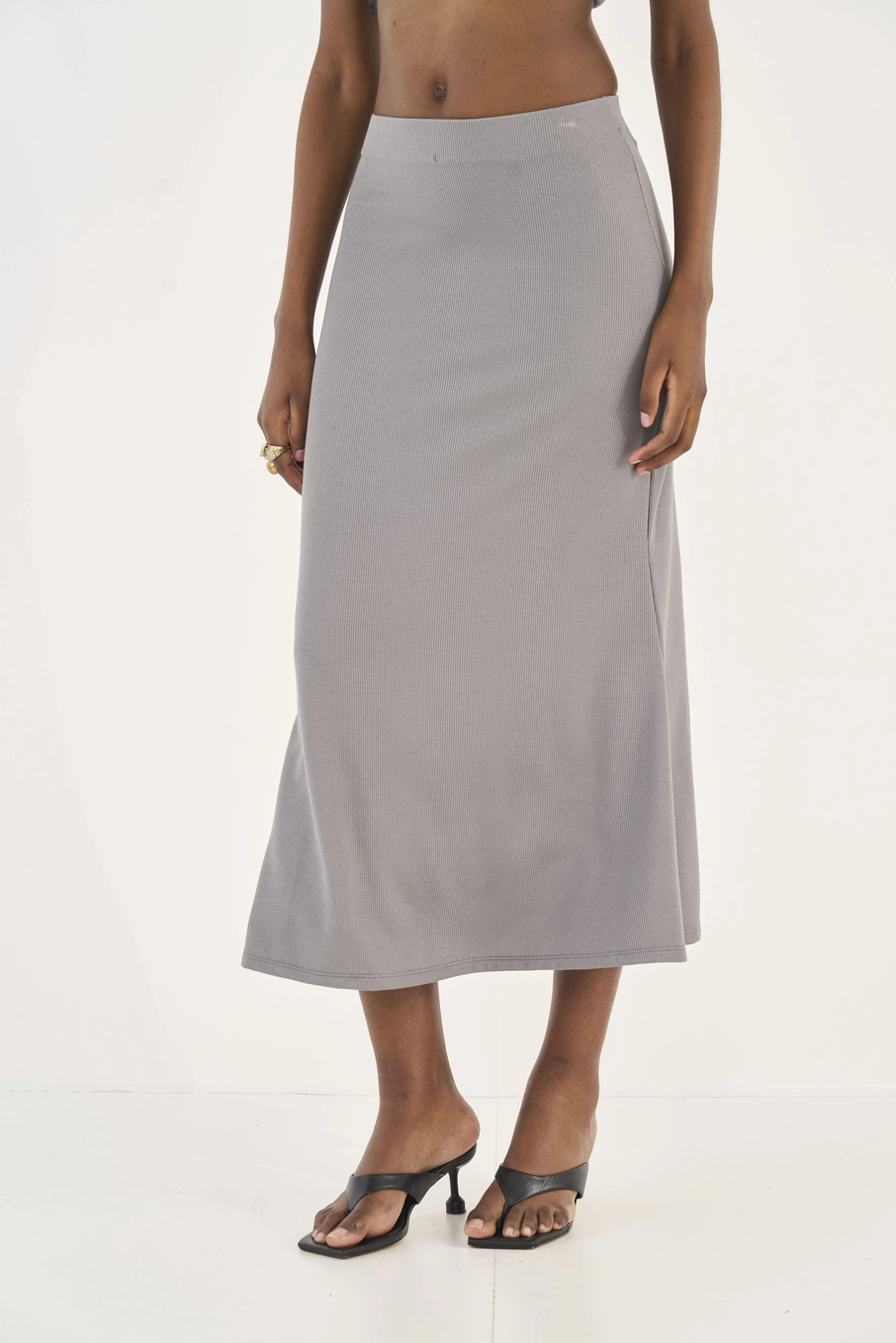 Saia Midi Canelada Comfy Cinza