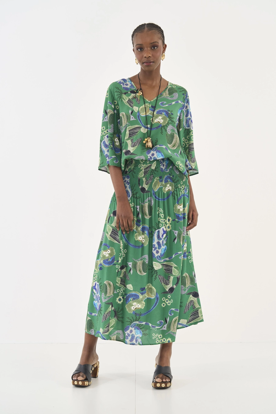 Saia Midi Estampada Com Lastex Estampados