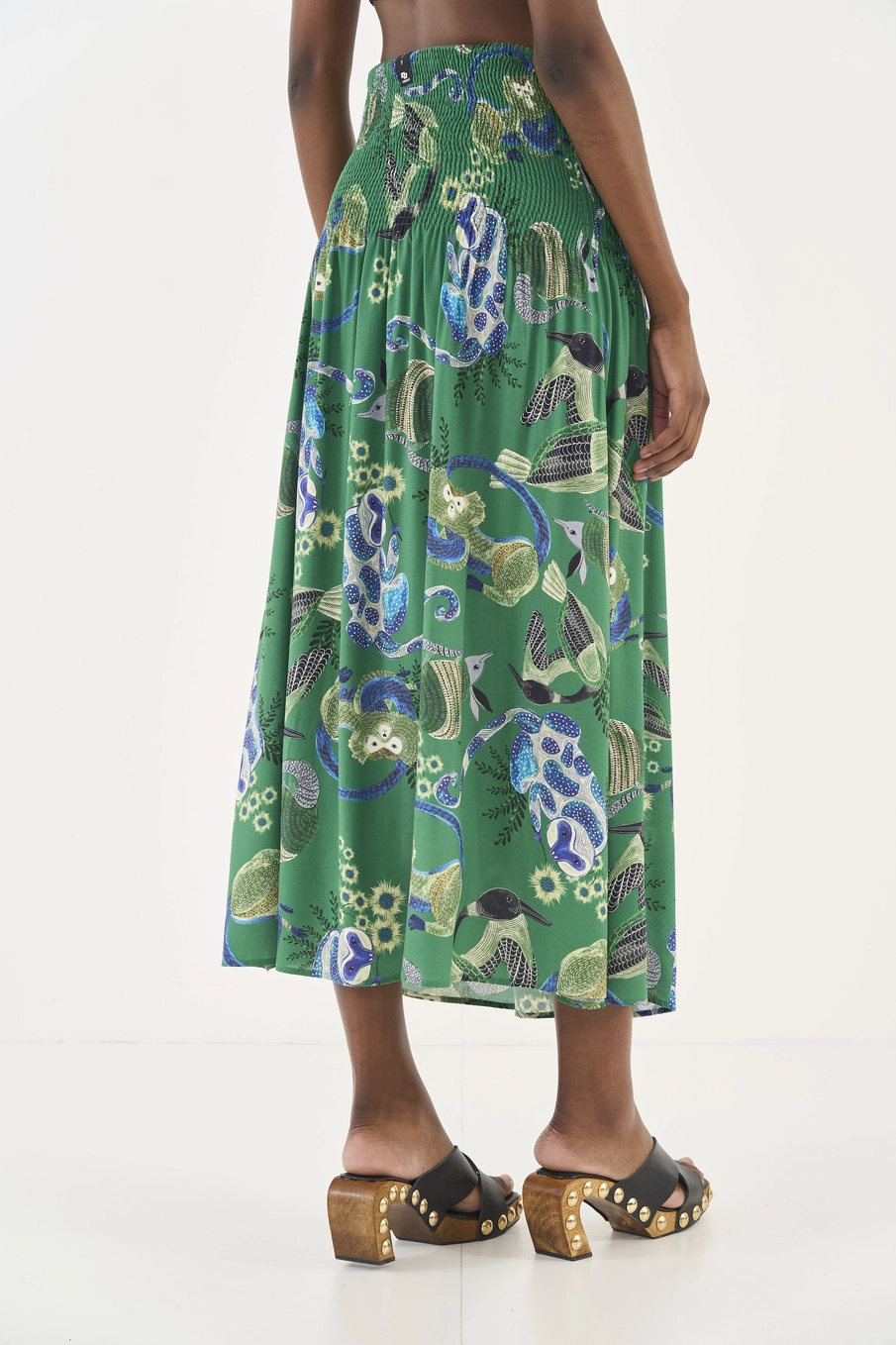 Saia Midi Estampada Com Lastex Estampados