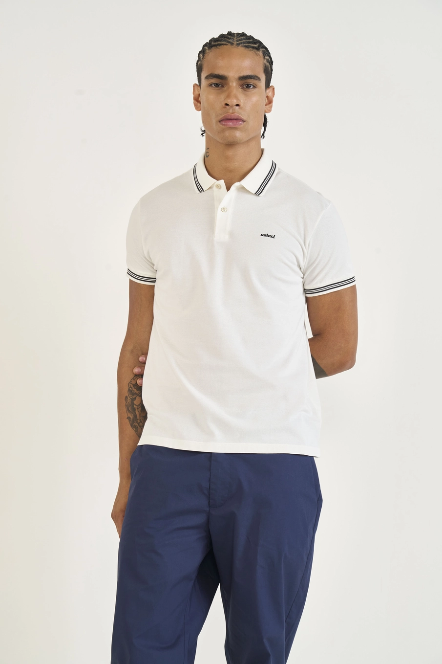 Polo Manga Curta Com Detalhe Em Listras Off Shell