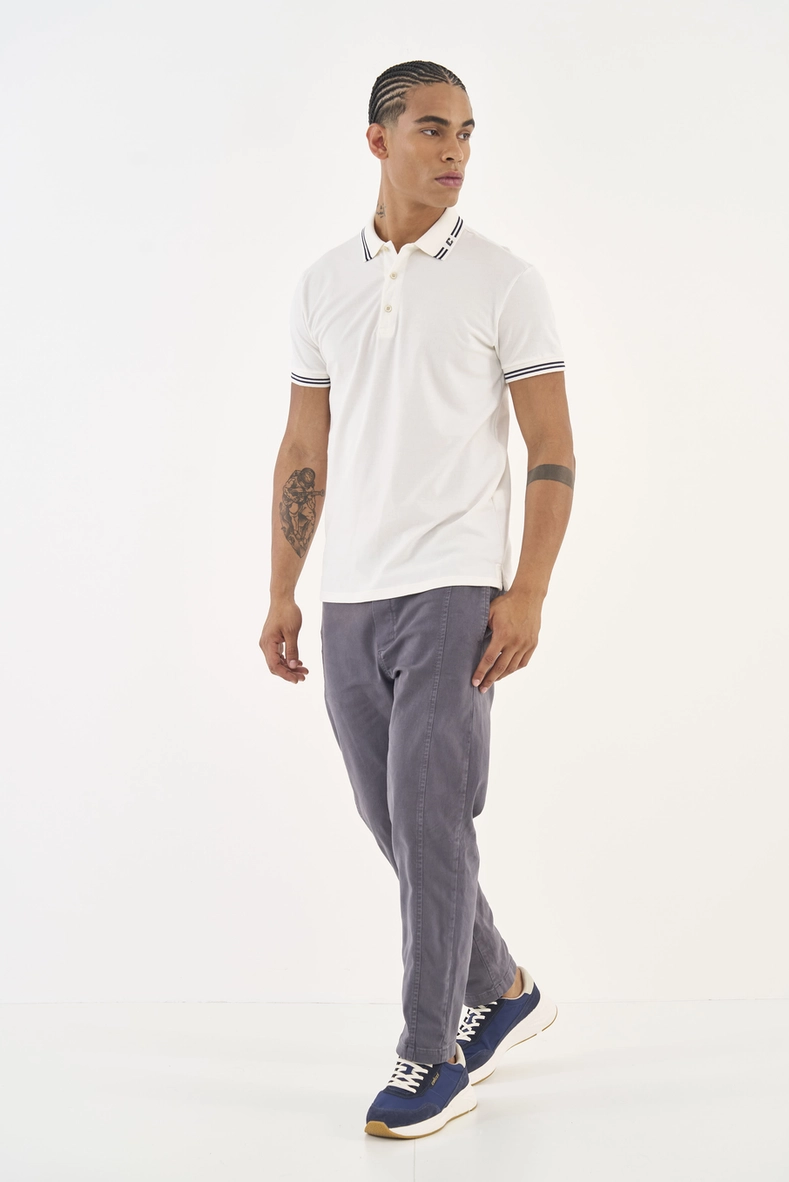 Polo Comfort Com Bordado Na Gola