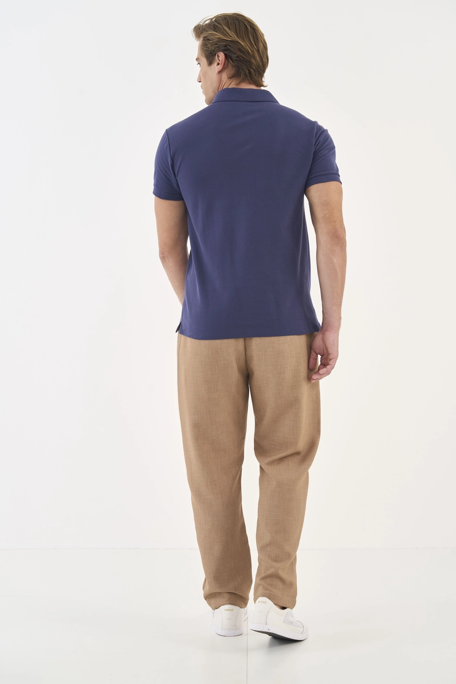 Polo Comfort Com Logo Minimalista Azul