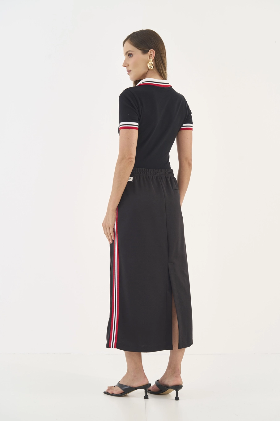 Polo Slim Com Detalhes Em Listras Preto