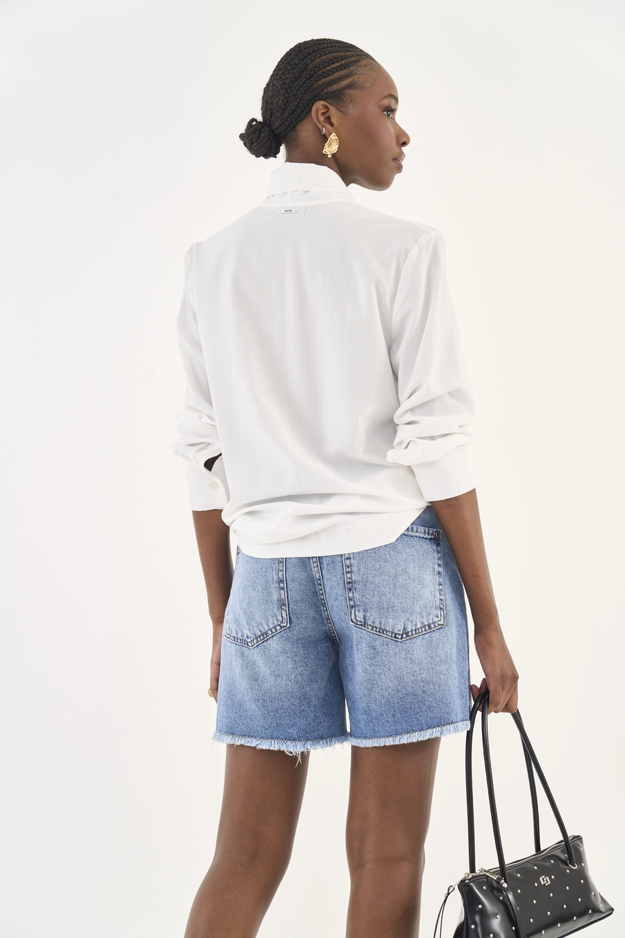 Camisa Comfort Gola Com Laço Off Shell