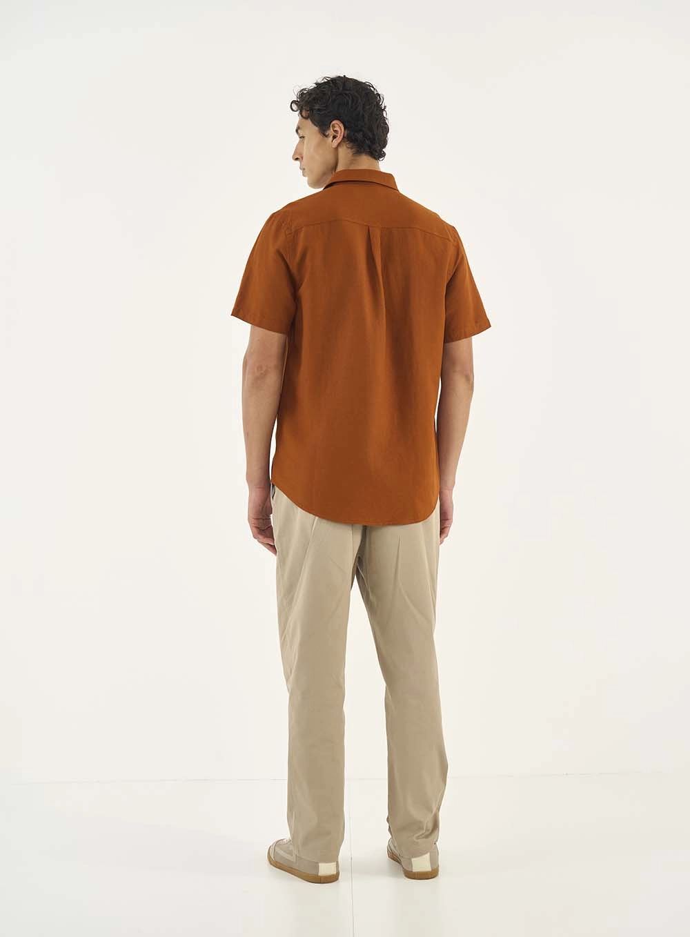 Camisa Manga Curta Relax Marrom Zeus