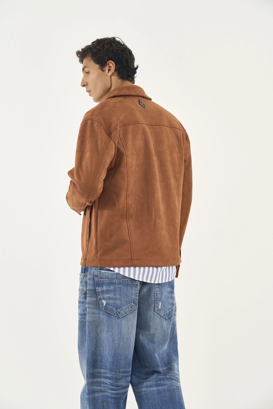 Camisa Em Suede Com Bolsos Frontais Marrom Zeus
