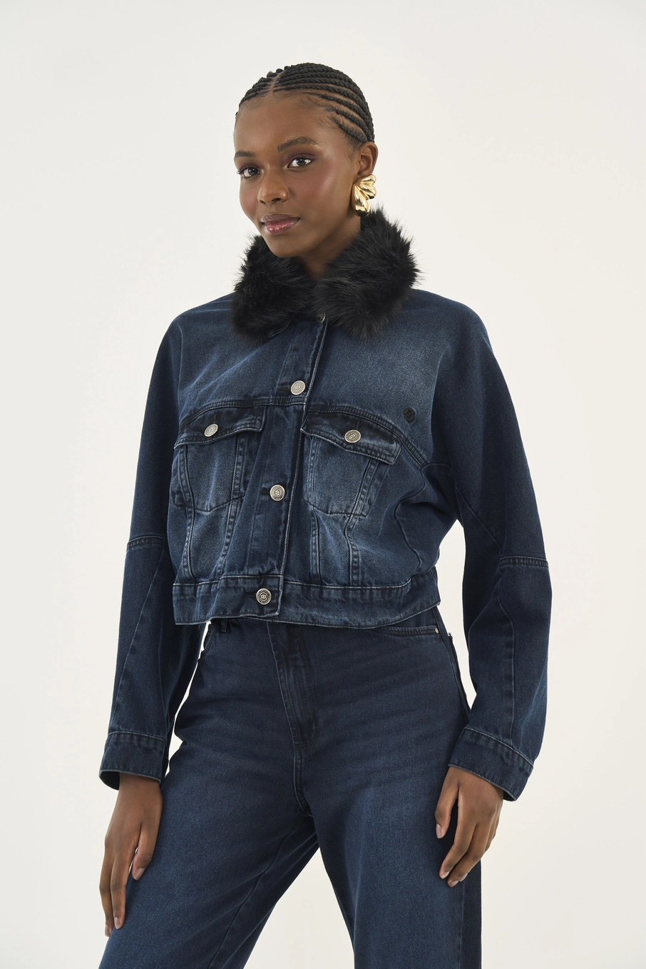 Jaqueta Jeans Com Gola De Pelo Índigo