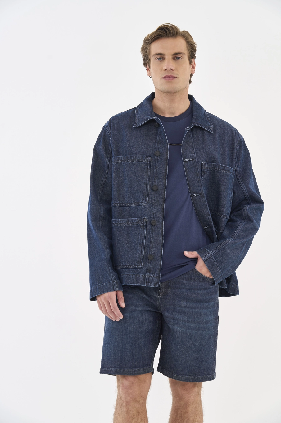 Jaqueta Jeans Com Bolsos Frontais Índigo