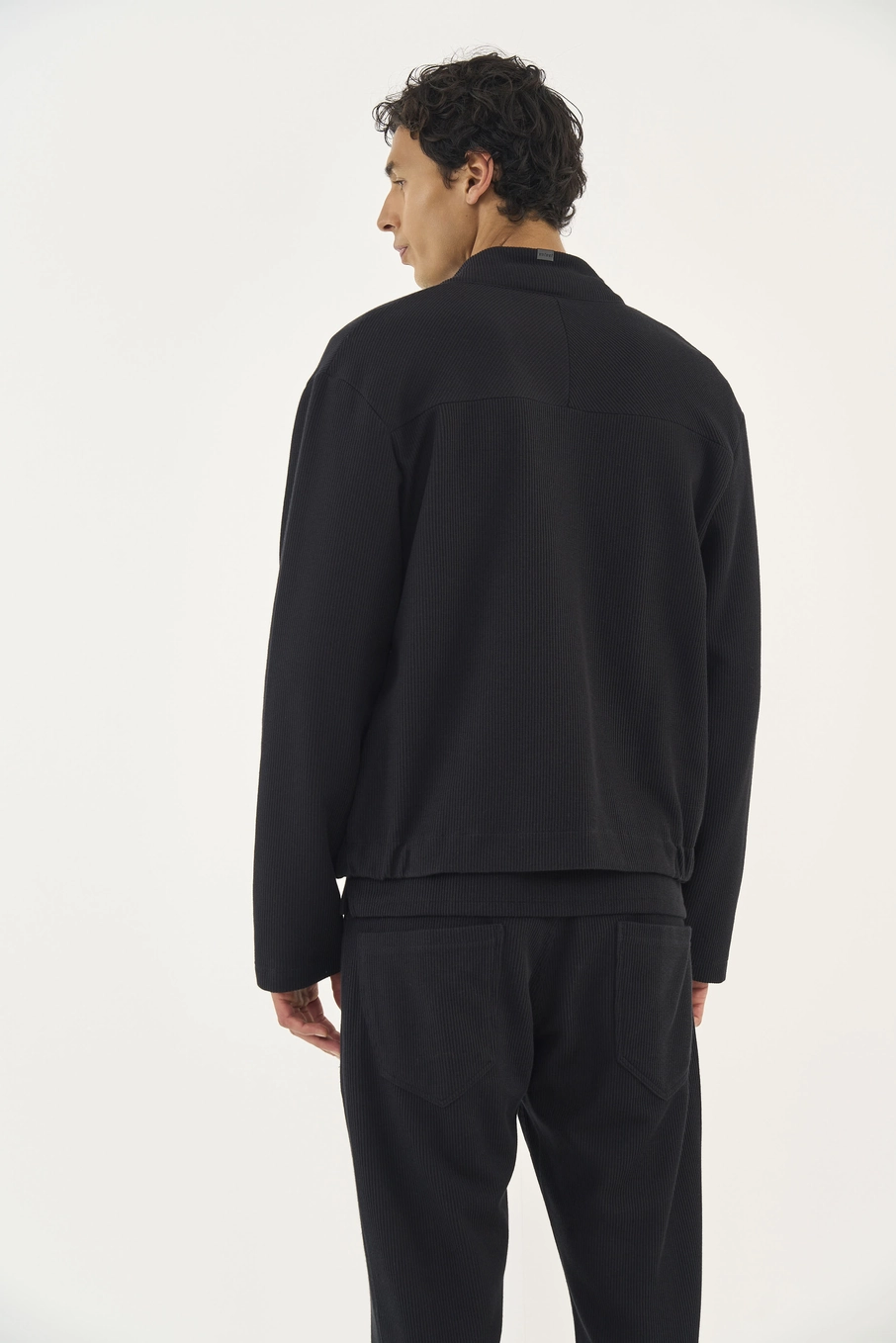 Jaqueta Comfort Com Fecho Em Zíper Preto