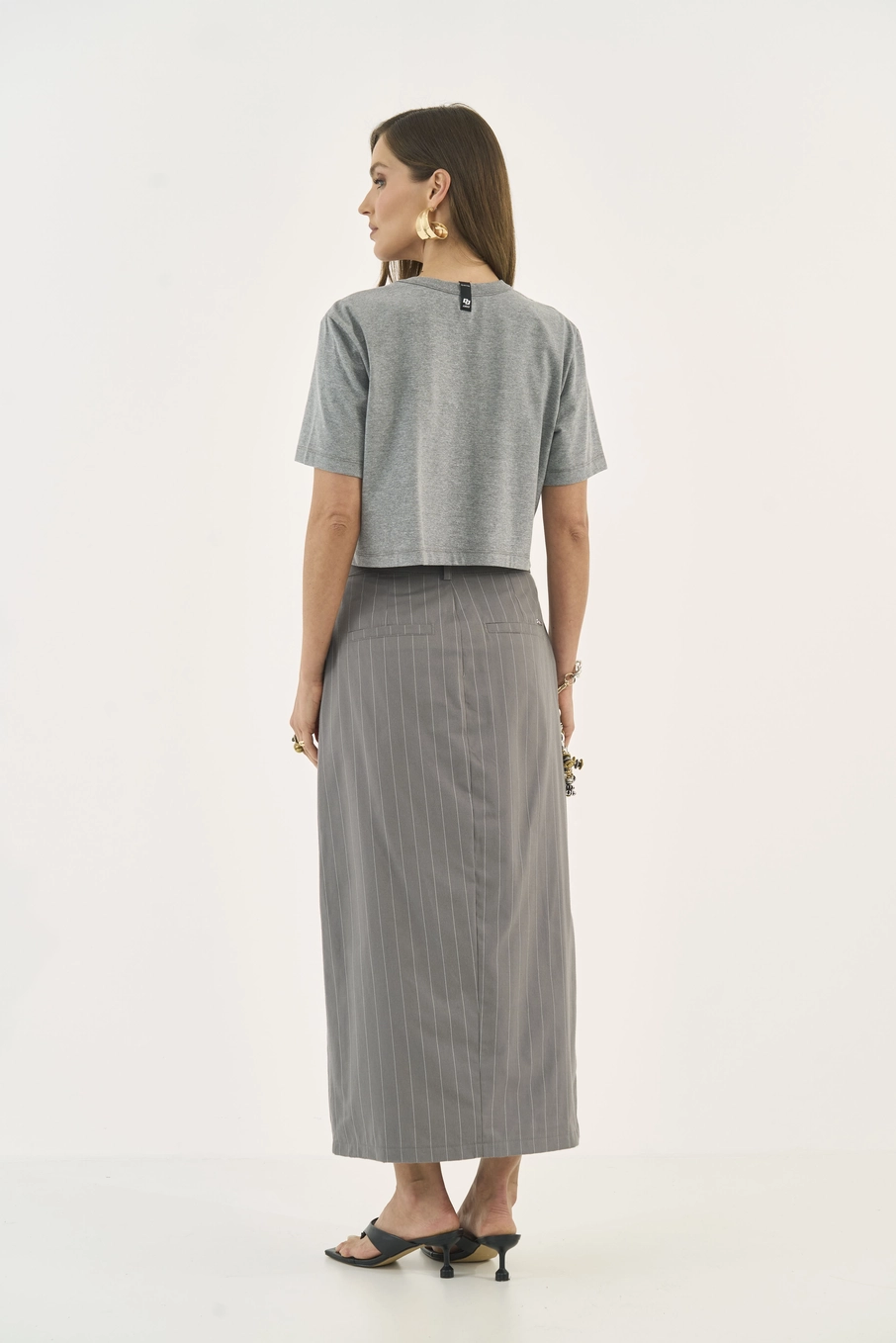 Camiseta Cropped Com Estampa Bad Cinza