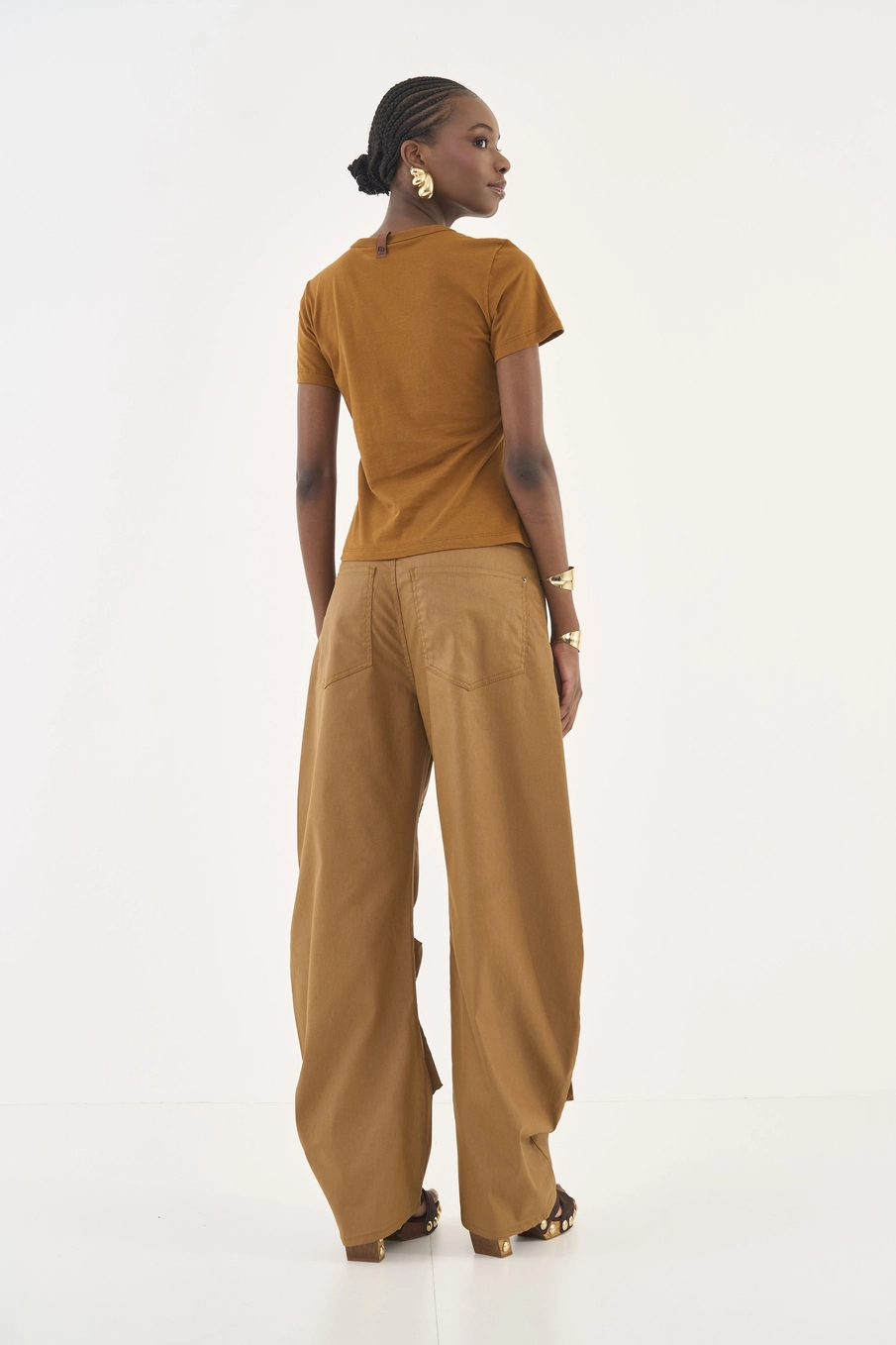 Camiseta Slim Estampada Love Era Marrom