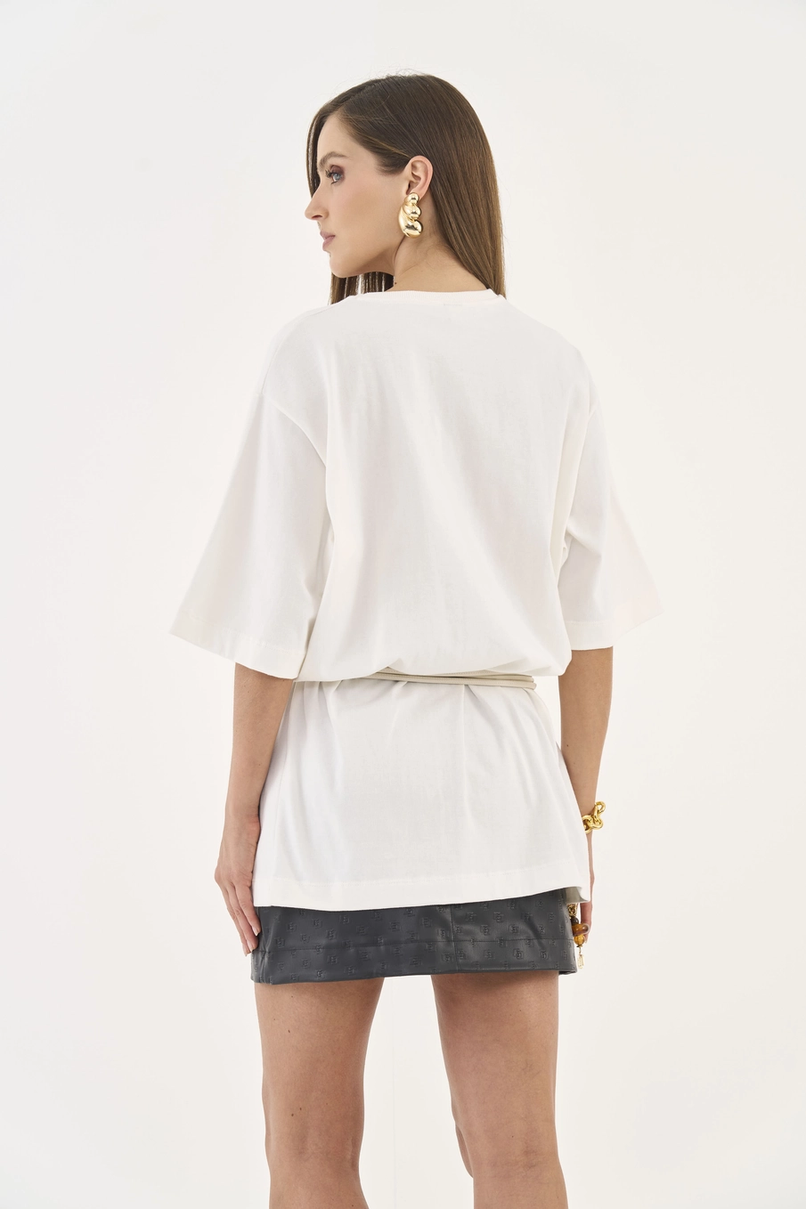Camiseta Over Estampada Off Shell