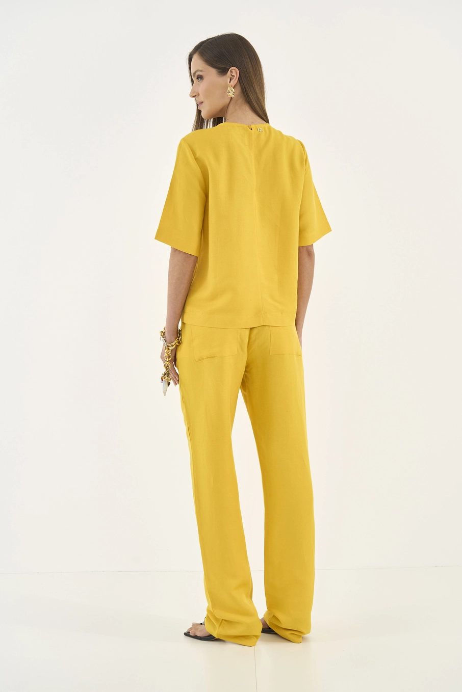 Camiseta Comfort Com Linho Amarelo