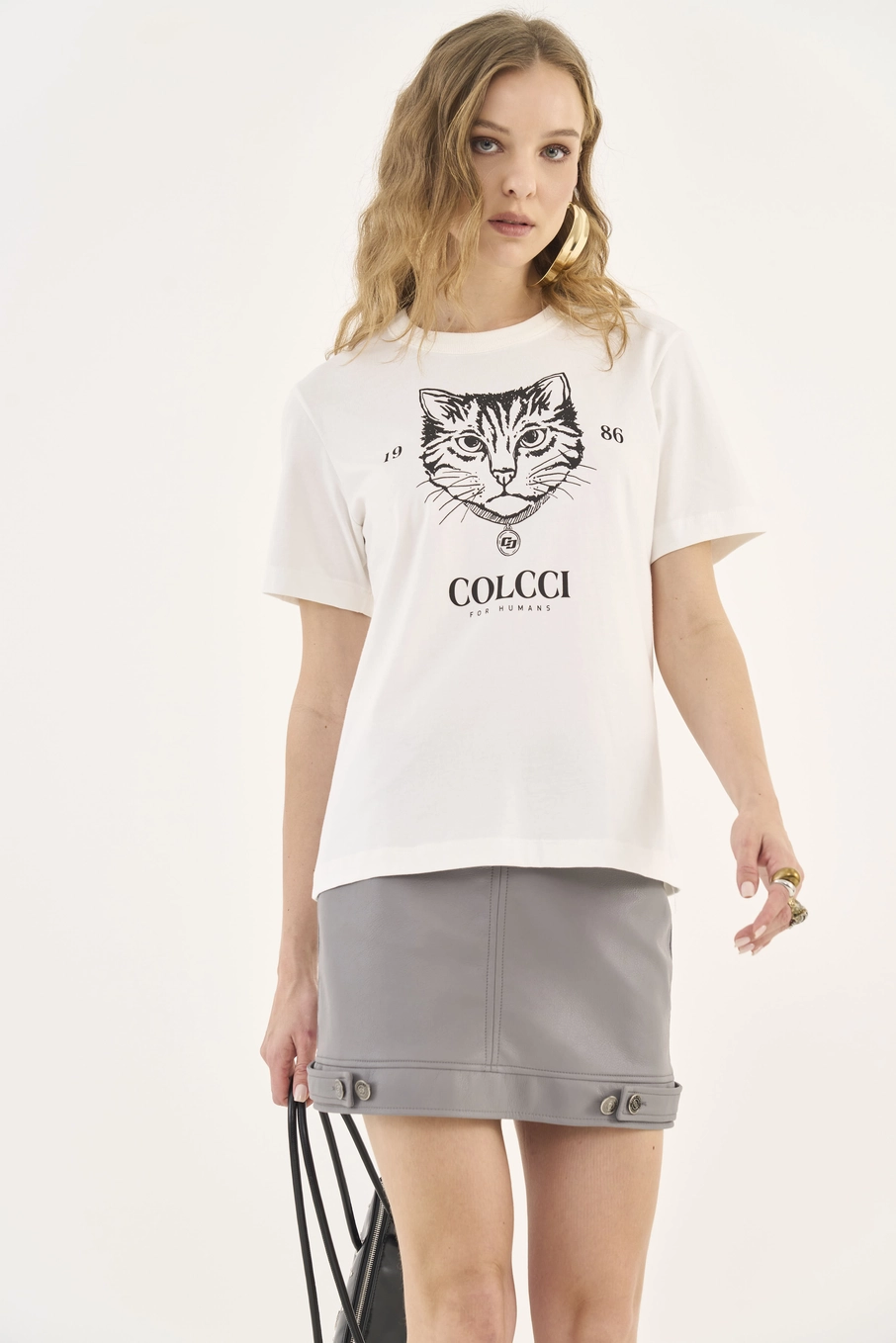 Camiseta Estampa Cat Vibe Off Shell
