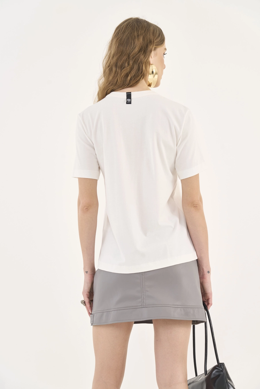 Camiseta Estampa Cat Vibe Off Shell