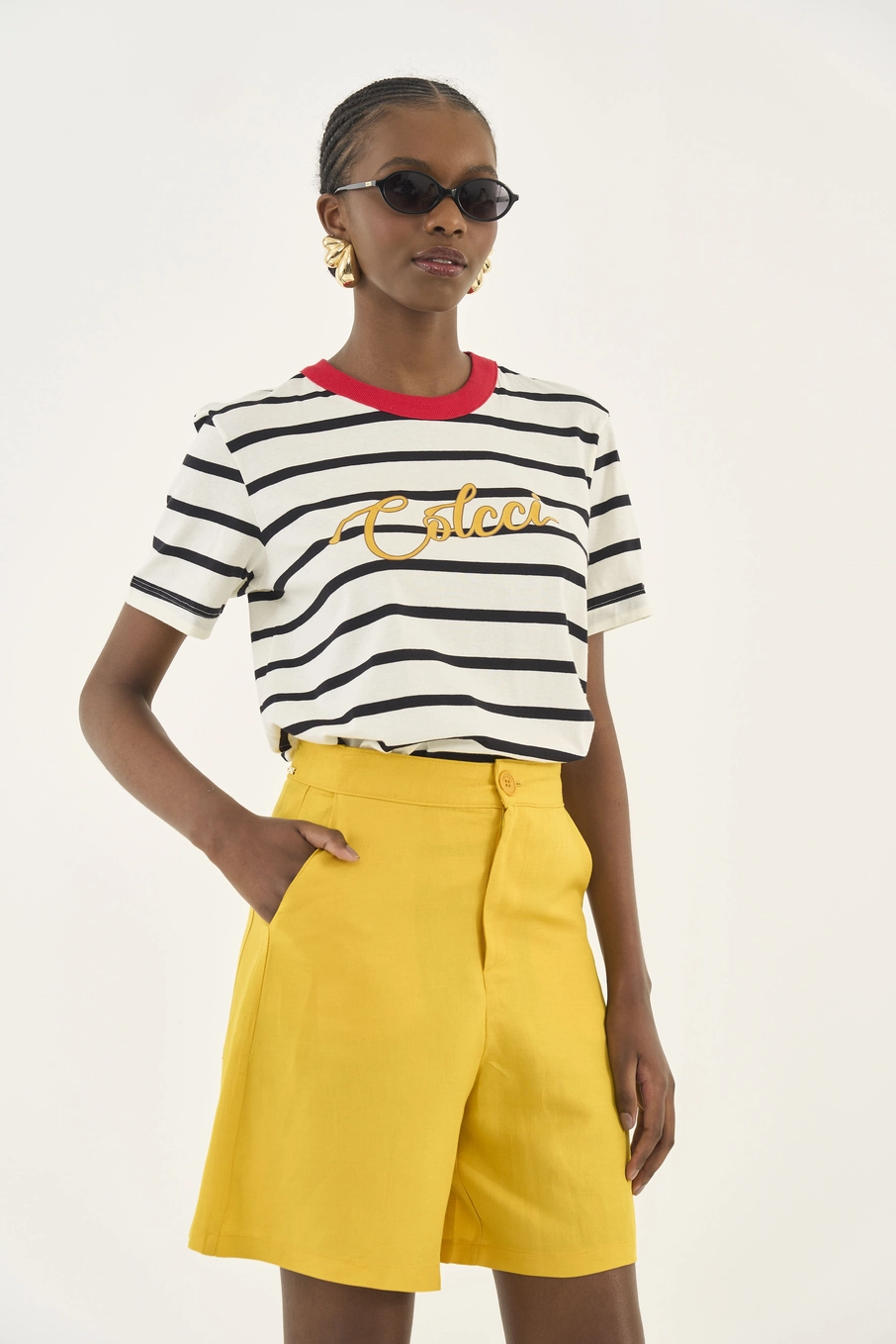 Camiseta Estampada Com Listras Estampados
