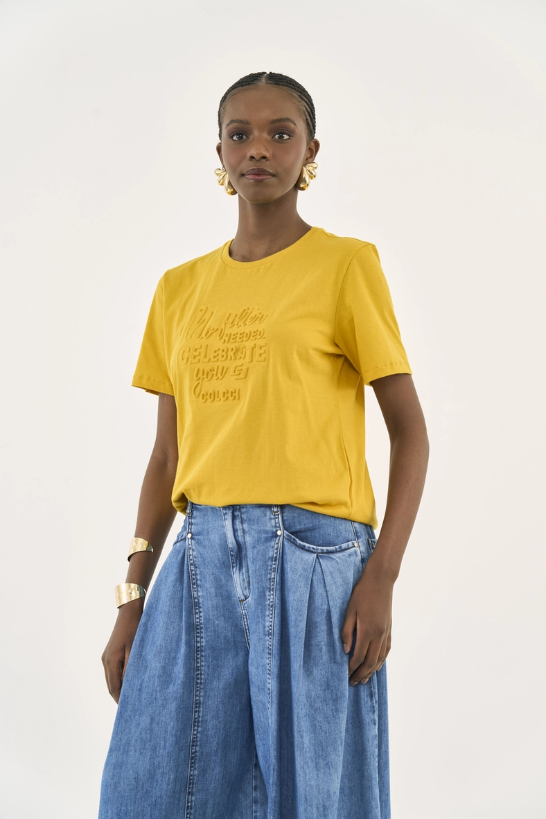 Camiseta Comfort Com Logo Em Alto Relevo