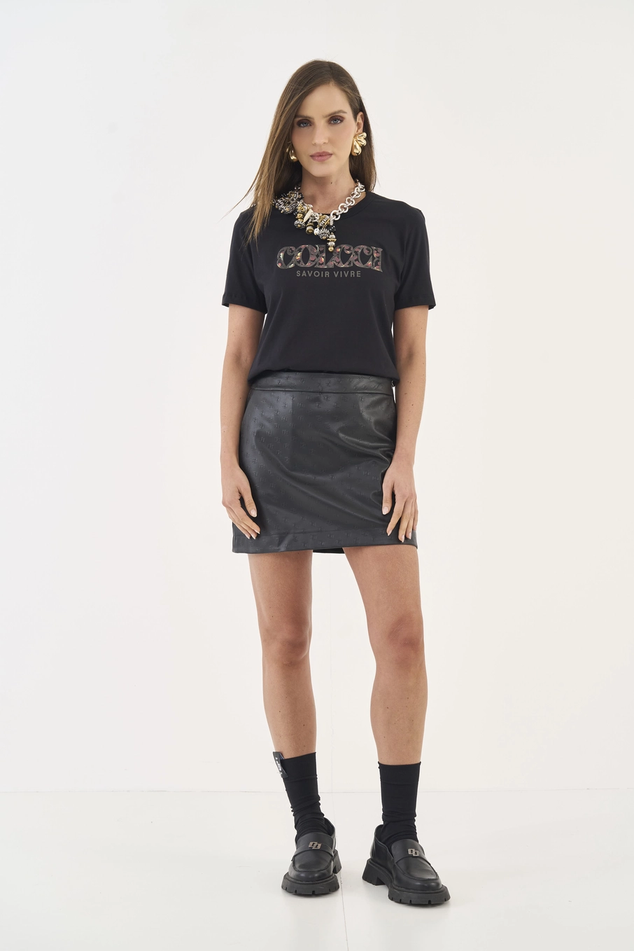 Camiseta Comfort Com Estampa Em Logo Preto