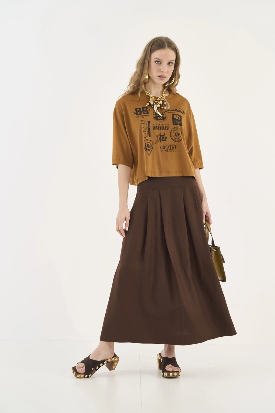 Camiseta Comfort Com Estampa Marrom