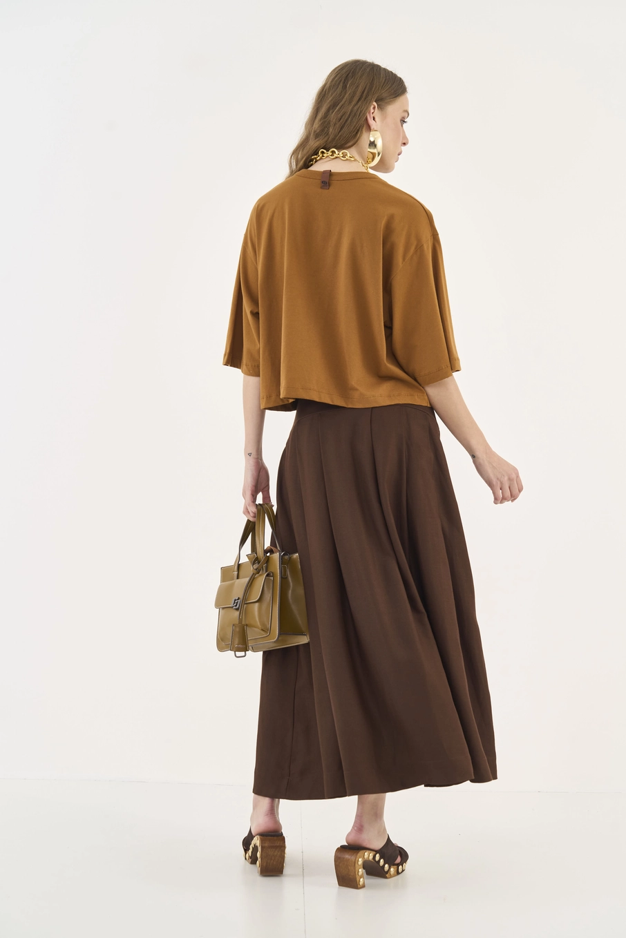 Camiseta Comfort Com Estampa Marrom