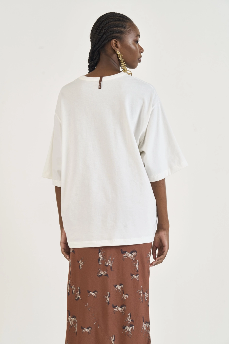 Camiseta Loose Horse Print Off Shell