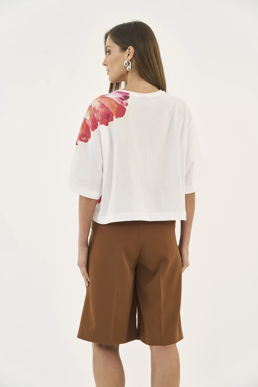 Camiseta Comfort Ampla Com Estampa Floral Off Shell