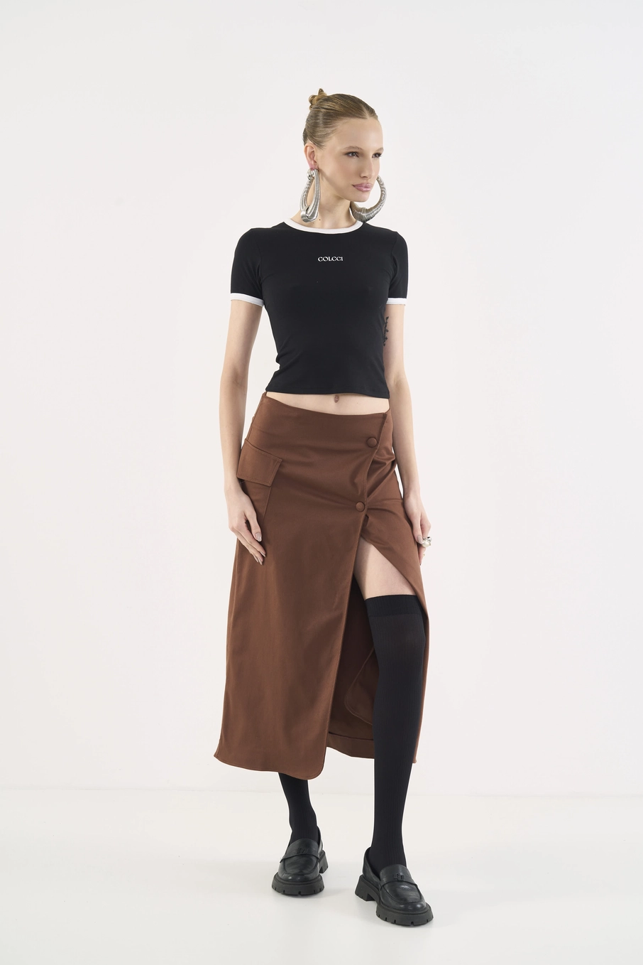 Camiseta Slim Com Logo Minimalista Preto