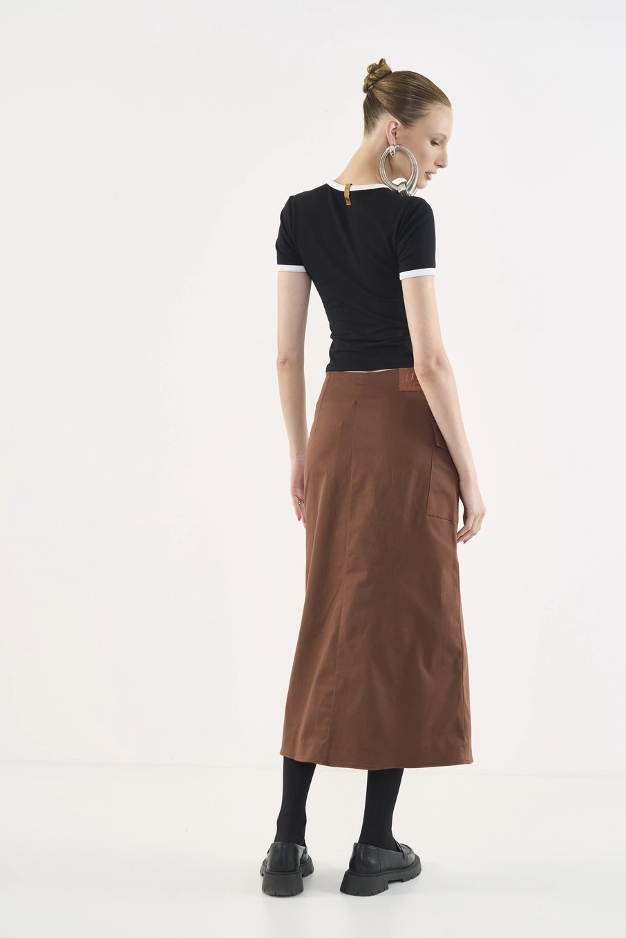 Camiseta Slim Com Logo Minimalista Preto