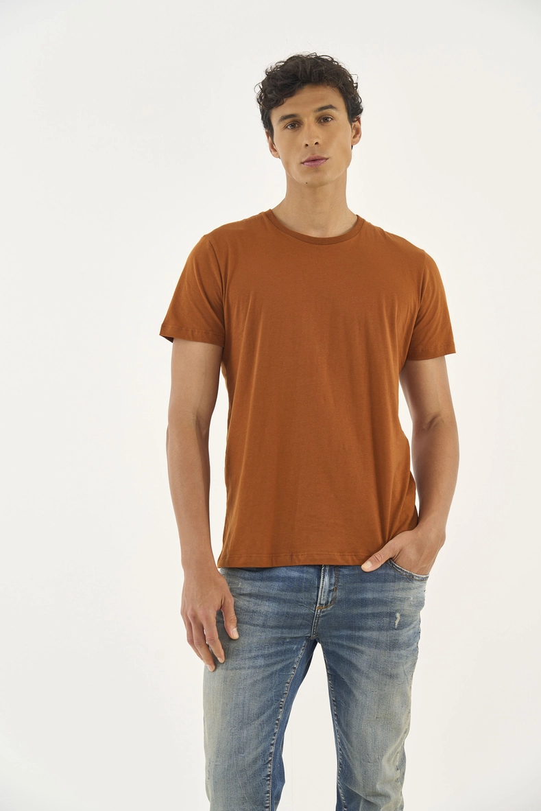 Camiseta Slim Basic