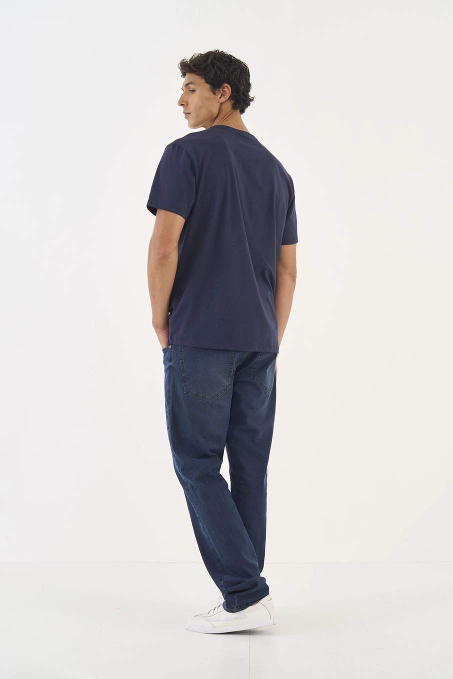 Camiseta Comfort Com Bolso Azul