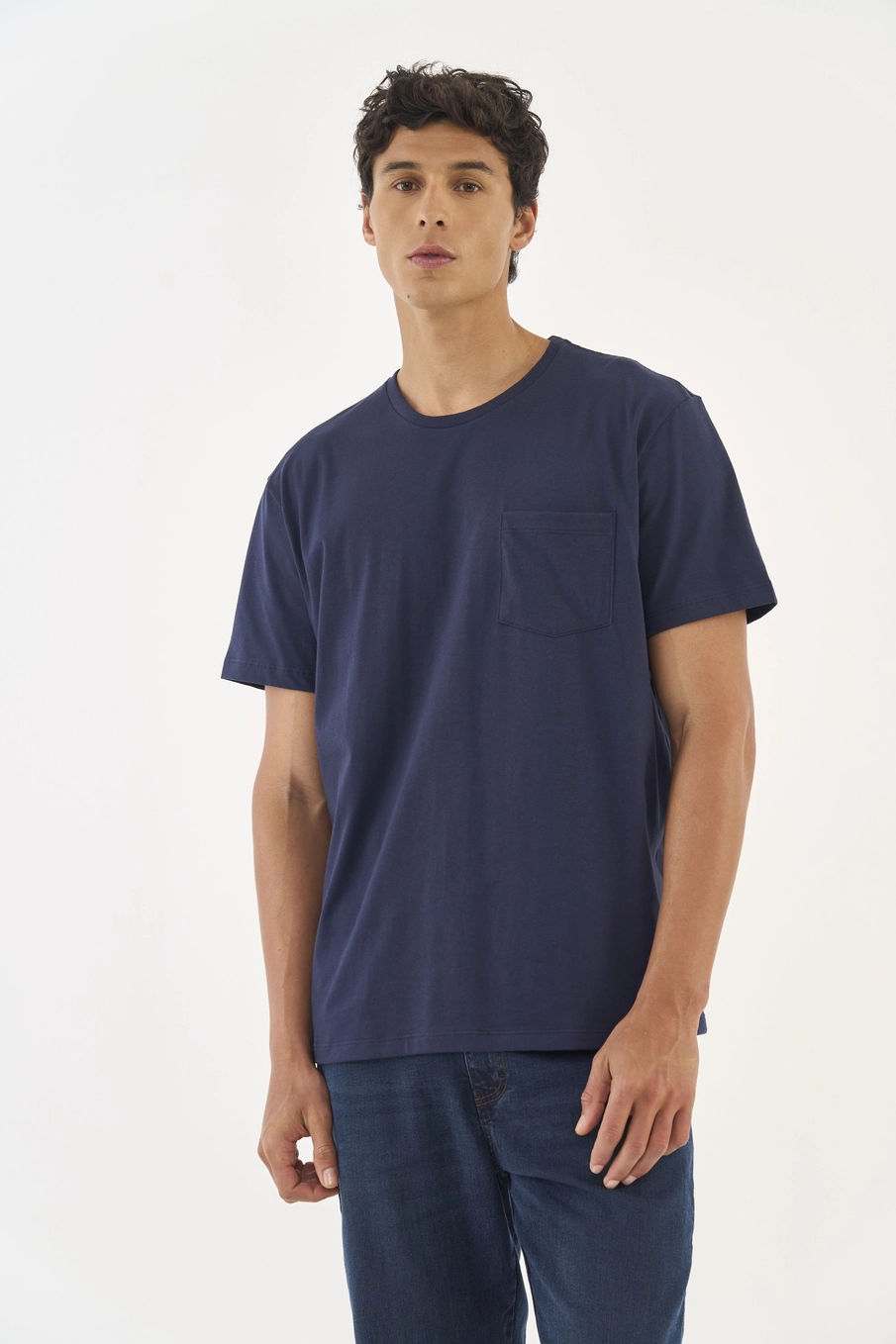 Camiseta Comfort Com Bolso Azul
