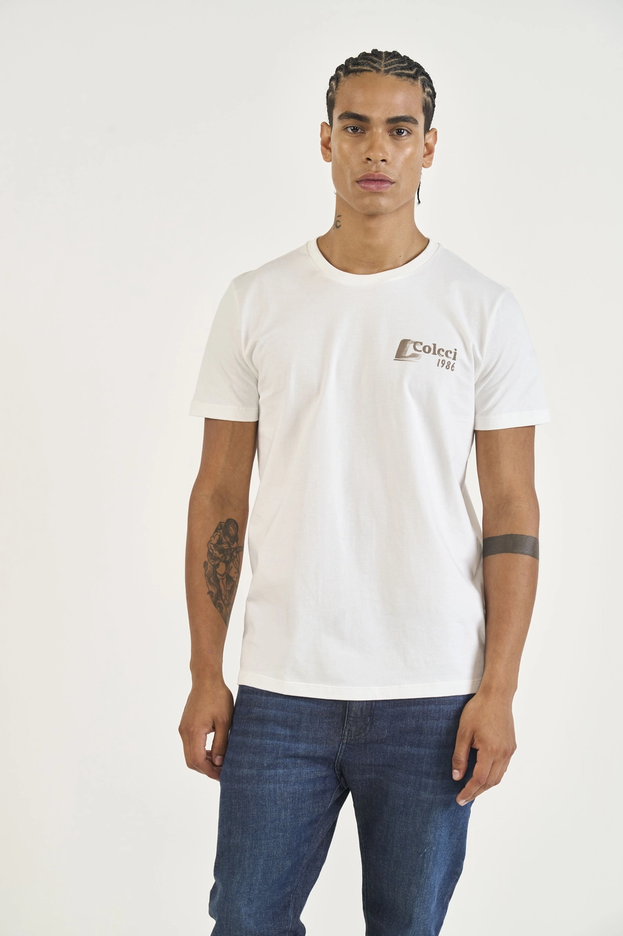 Camiseta Slim Com Detalhe Em Estampa Off Shell