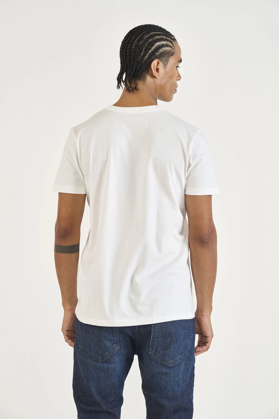 Camiseta Slim Com Detalhe Em Estampa Off Shell