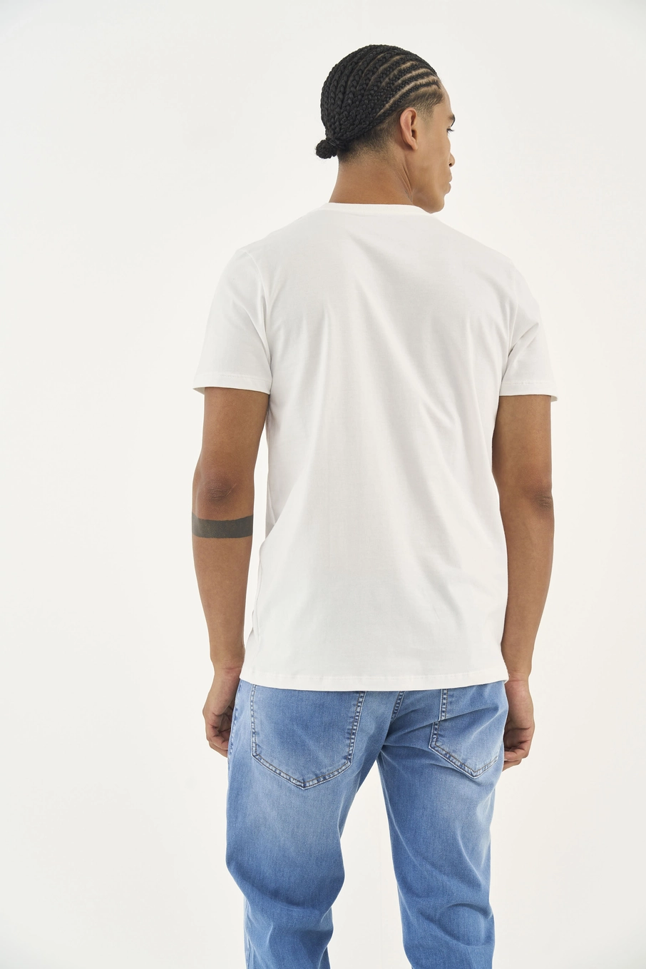 Camiseta Slim Com Detalhe Em Estampa Off Shell