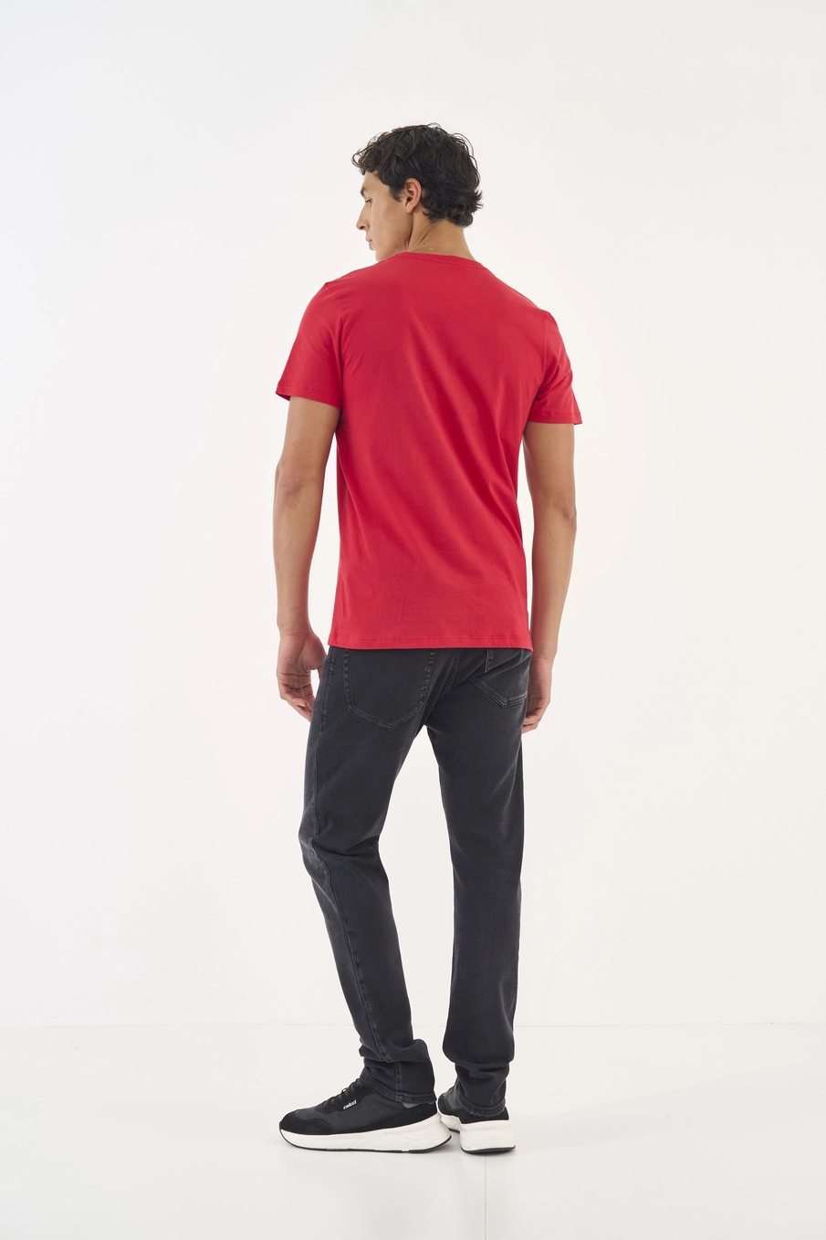 Camiseta Slim Com Estampa Frontal Vermelho