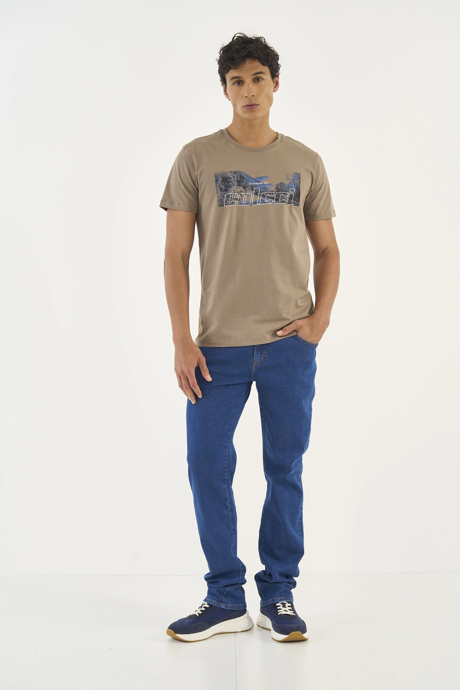 Camiseta Slim Com Estampa Bege Cinzas